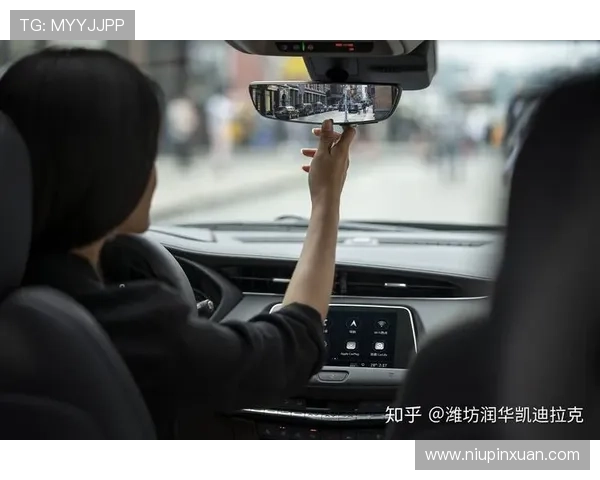 通过开云官网app官网畅享便捷的购物流程，随时随地购买心仪的奢侈品品牌与限量款式